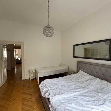 Prague Days - Family Friendly - Super Bright - Old Town Apartment ภายนอก รูปภาพ