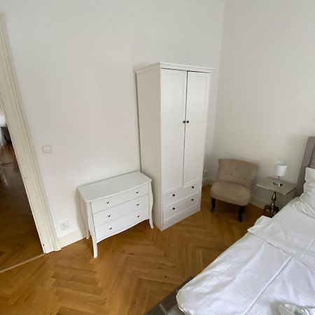 Prague Days - Family Friendly - Super Bright - Old Town Apartment ภายนอก รูปภาพ